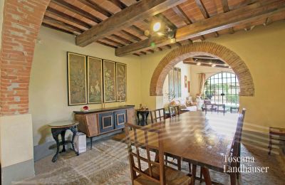 Maison de campagne à vendre Arezzo, Toscane, RIF 2993 Essbereich mit Blick in WB