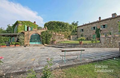 Maison de campagne à vendre Arezzo, Toscane, RIF 2993 Blick auf Gebäude