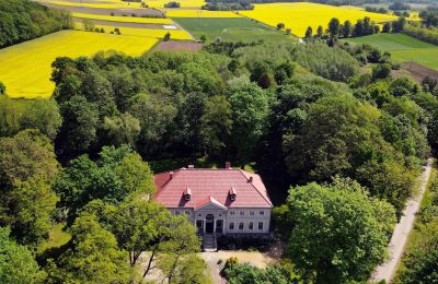 Propriétés, Manoir en Pologne près de Görlitz (Allemagne)