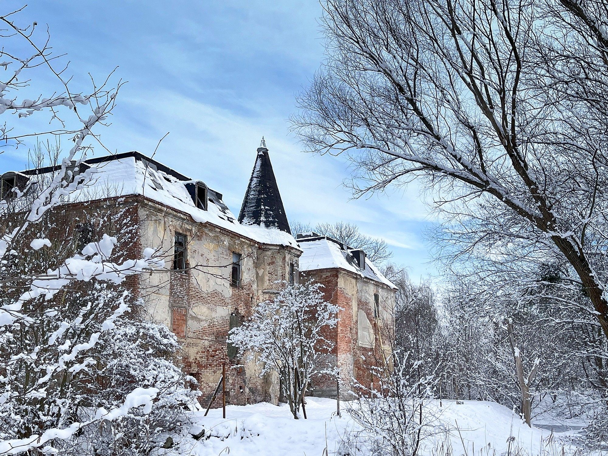 Photos Château à rénover avec petit parc Wrocław, Pologne