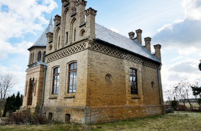 Villa historique à vendre Chmielniki, Cujavie-Poméranie, widok z boku