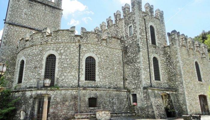 Château médiéval Collemancio 4