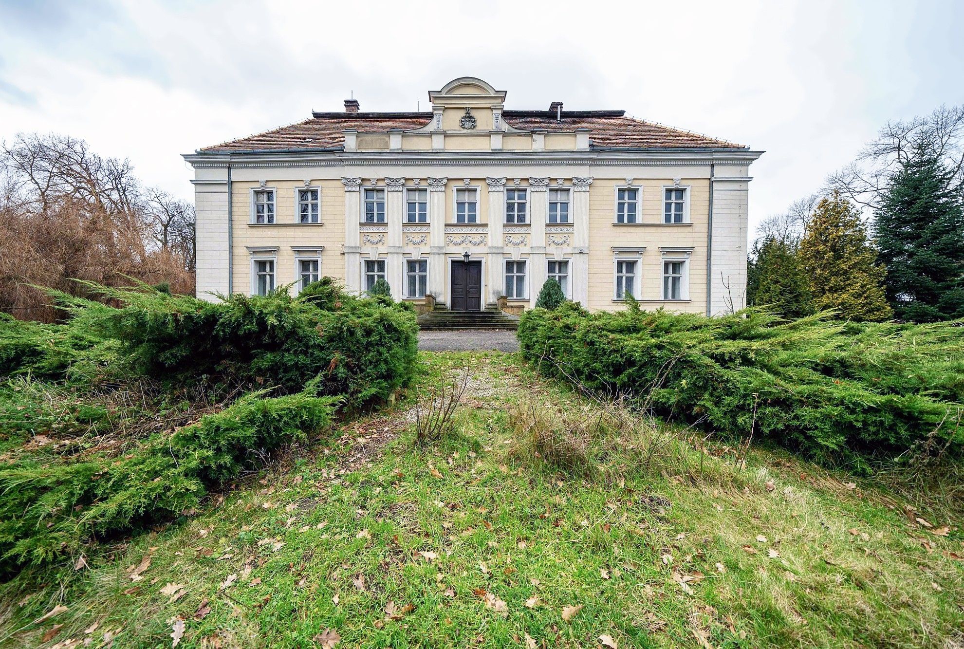 Photos Manoir classique à Gola près de Gostynin, Grande-Pologne