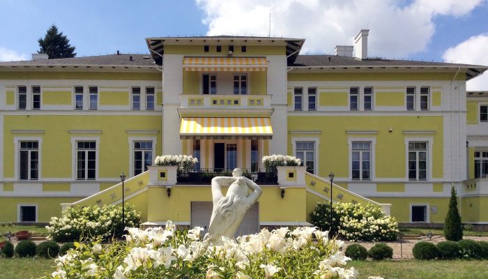 Château à vendre Olsztyn, Varmie-Mazurie,  Pologne