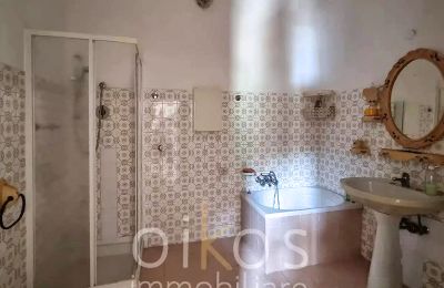 Maison de ville à vendre Oria, Pouilles, Salle de bain