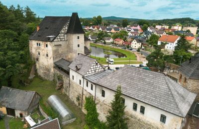 Propriétés, Château médiéval en République tchèque, près de la frontière Bavière-Saxe