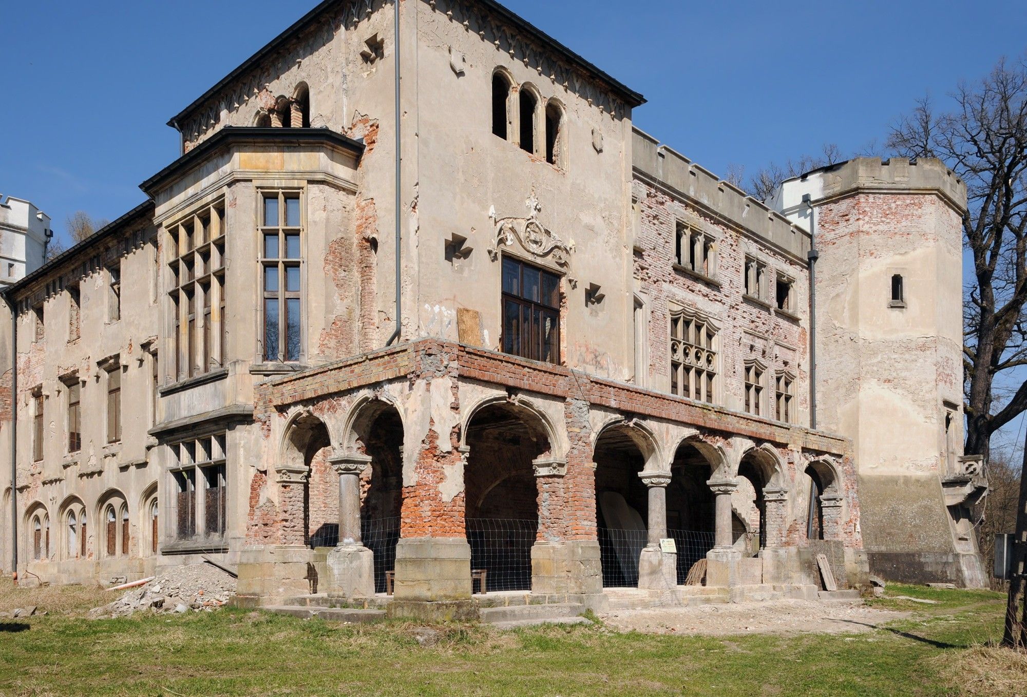 Photos Inspiré par les châteaux écossais - Le Palais Skrzyński