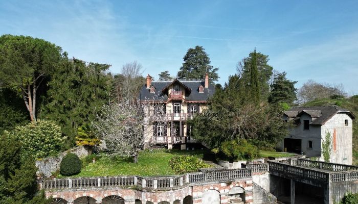 Villa historique Bagnères-de-Bigorre 1