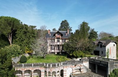 Villa historique à vendre Bagnères-de-Bigorre, Occitanie, Vue extérieure