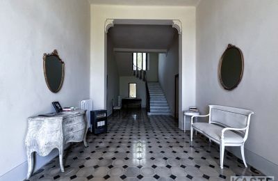 Villa historique à vendre Fauglia, Toscane, Entrée