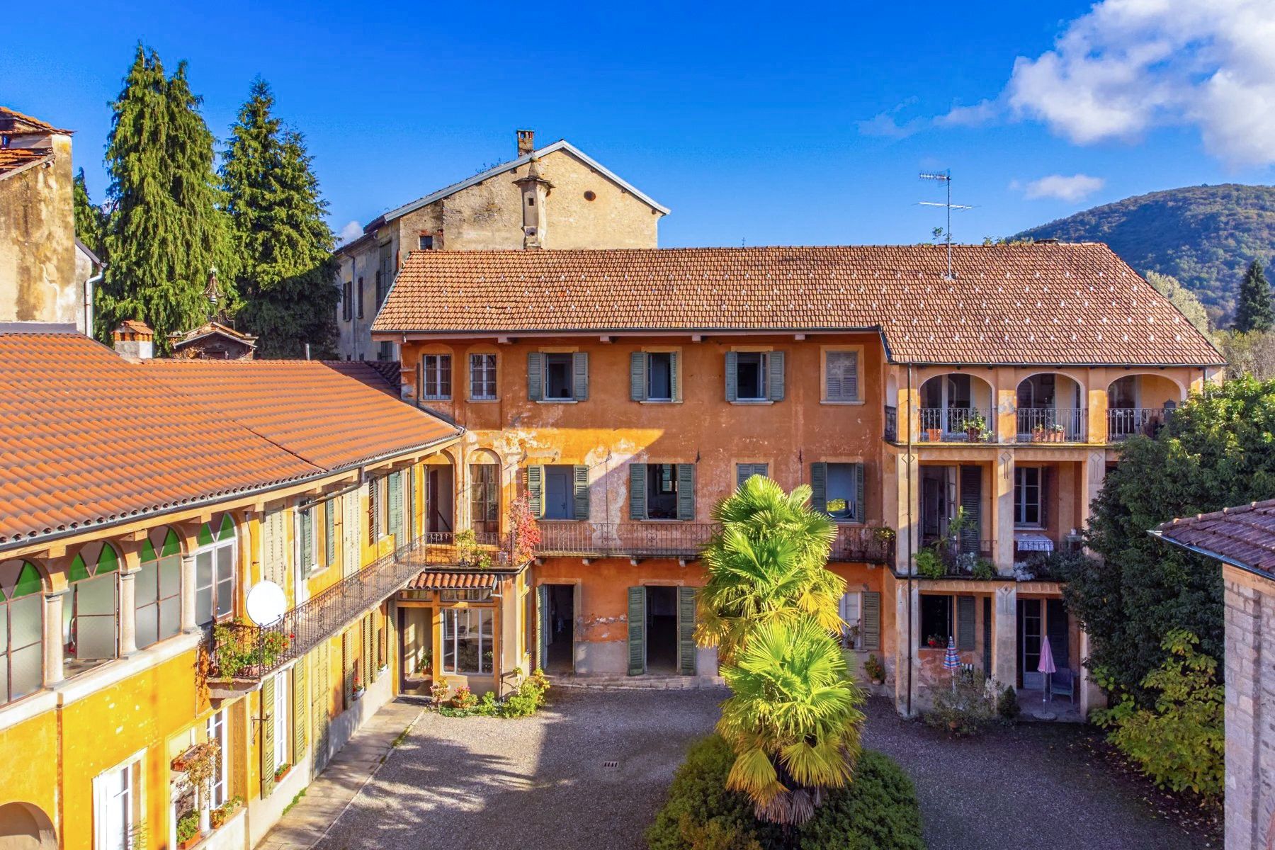 Photos Bâtiment historique à Miasino sur le lac d'Orta