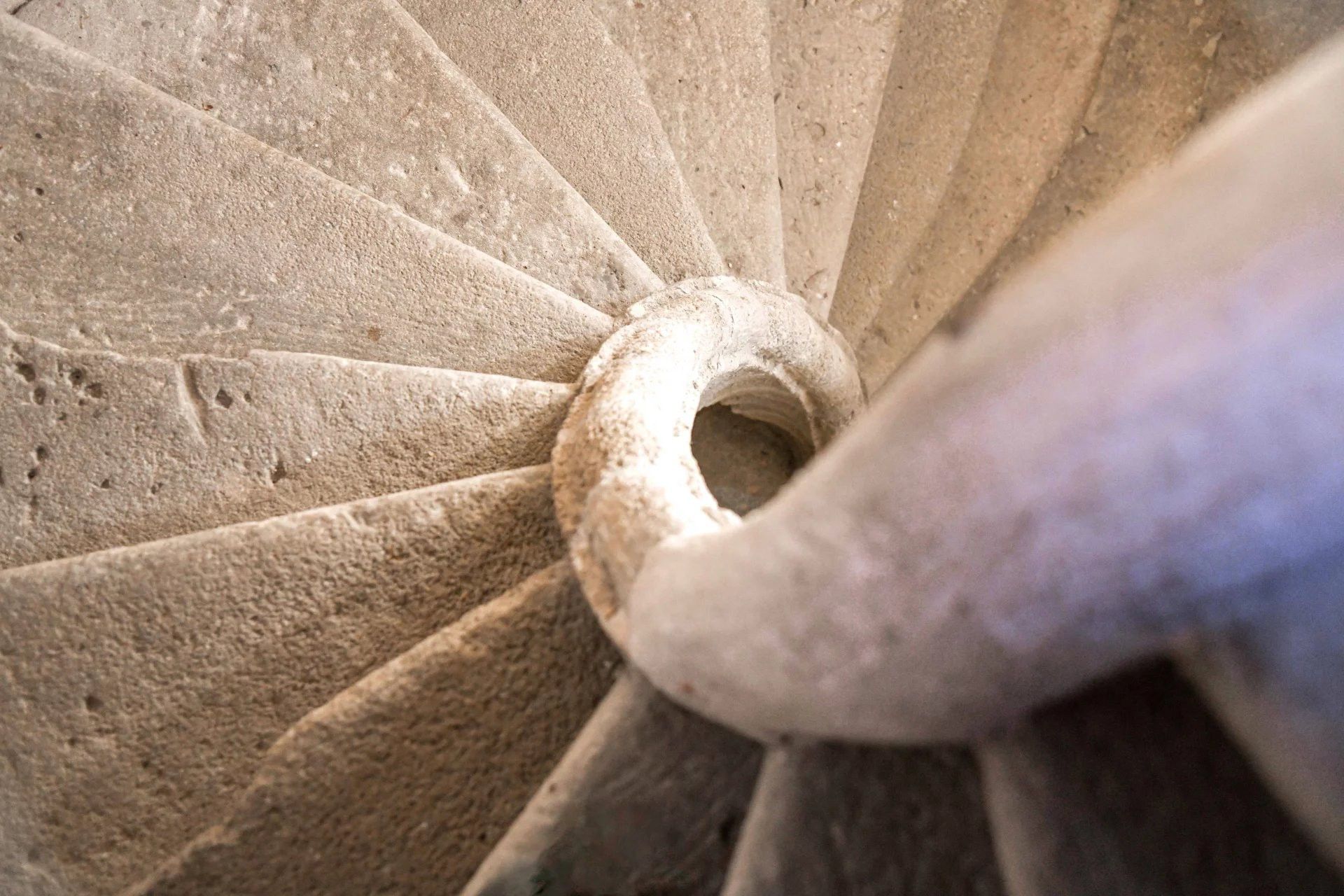 Photos À proximité d'Uzès : Un ancien temple réinventé en résidence unique