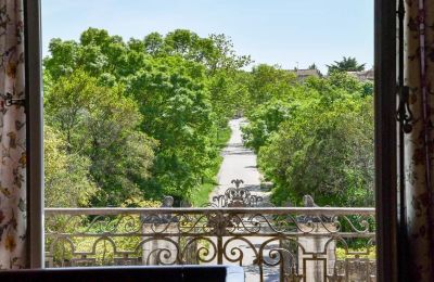 Château à vendre Barjac, Occitanie, Vue