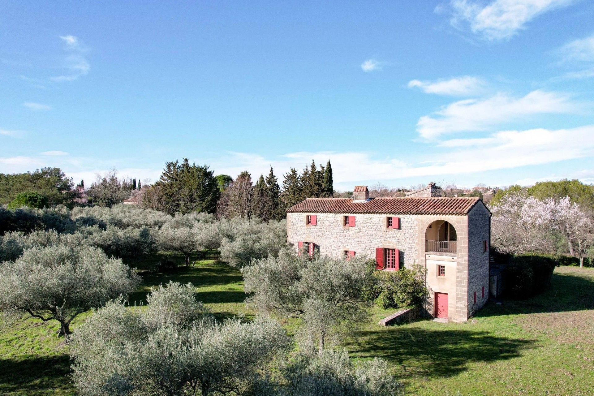 Photos Propriété exceptionnelle sur 2,5 ha à Uzès