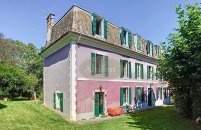 Manoir à vendre Lourdes, Occitanie, Vue extérieure