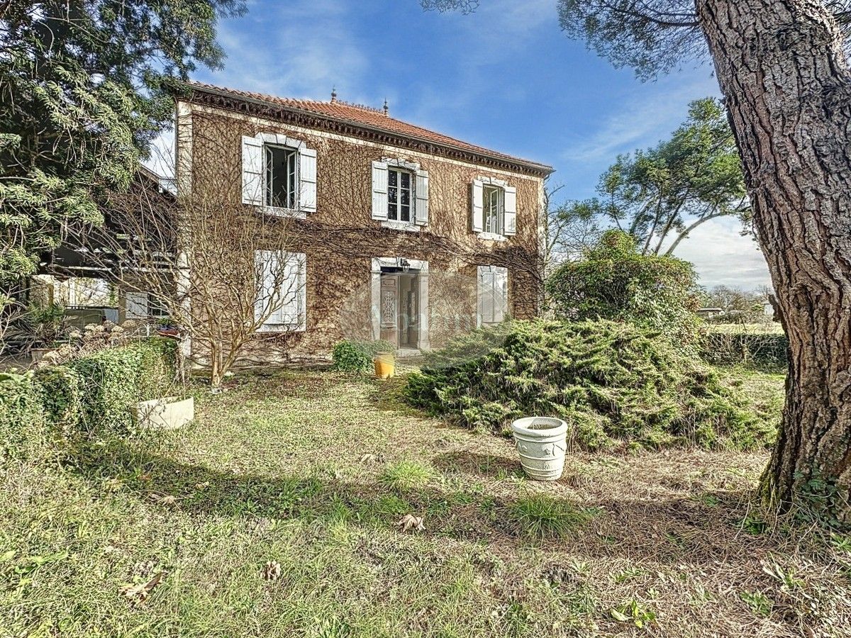 Photos Maison Bourgeoise avec dépendances