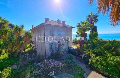 Demeure historique à vendre Menton, Provence-Alpes-Côte d'Azur, Bâtiment principal