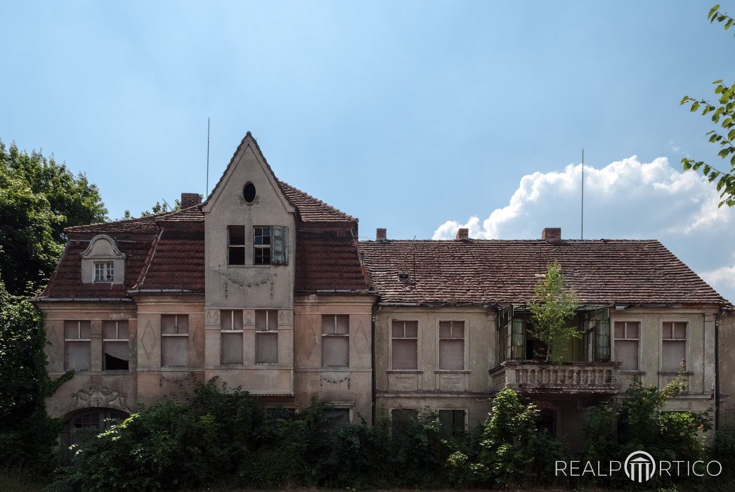 Denkmalgeschützte Villa in Sachsen-Anhalt, Allemagne