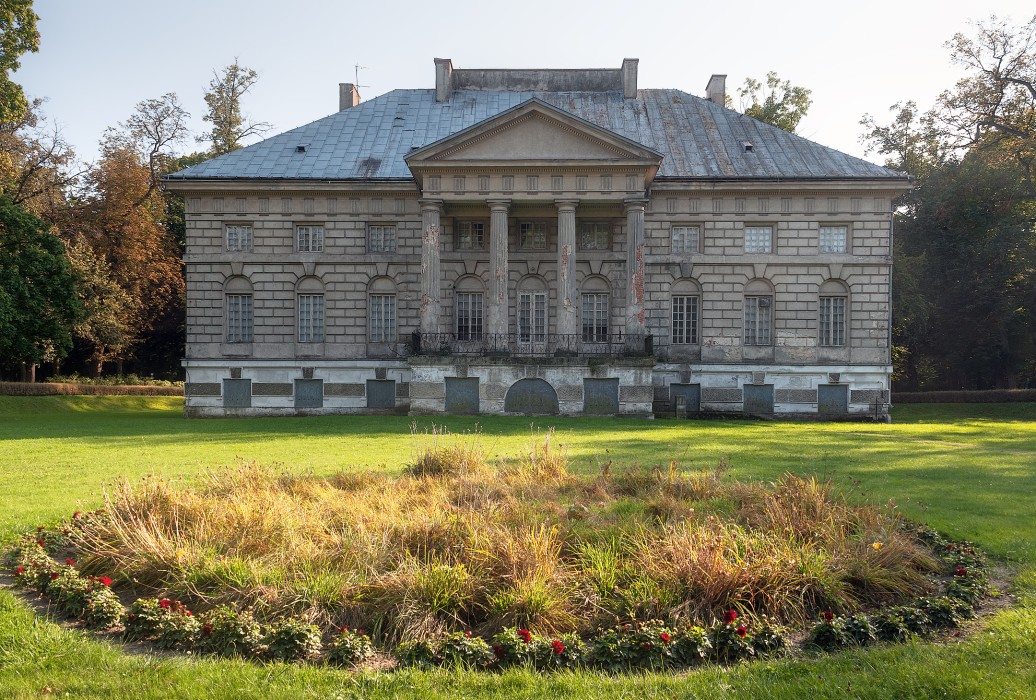 Schlösser und Paläste in Masowien: Młochów, Młochów